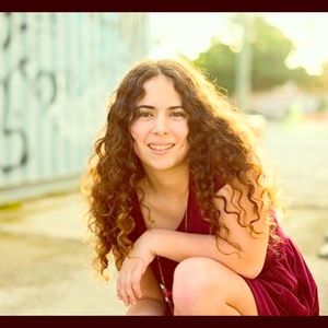 Meet your Posher, Dani